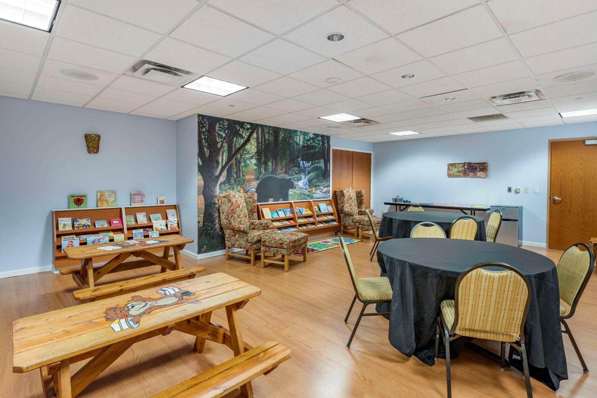 Three Bears Resort Waterpark Near Tomah Ascend Collection Warrens 外观 照片