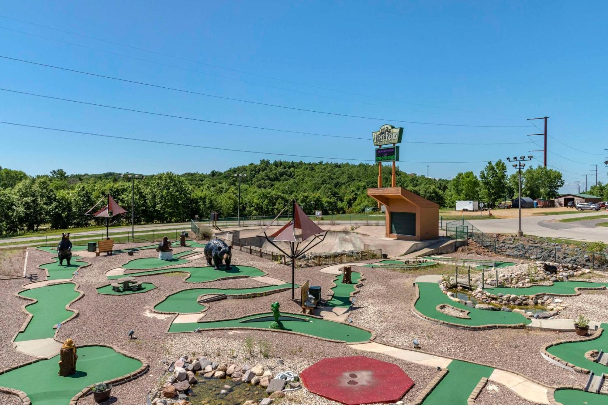 Three Bears Resort Waterpark Near Tomah Ascend Collection Warrens 外观 照片