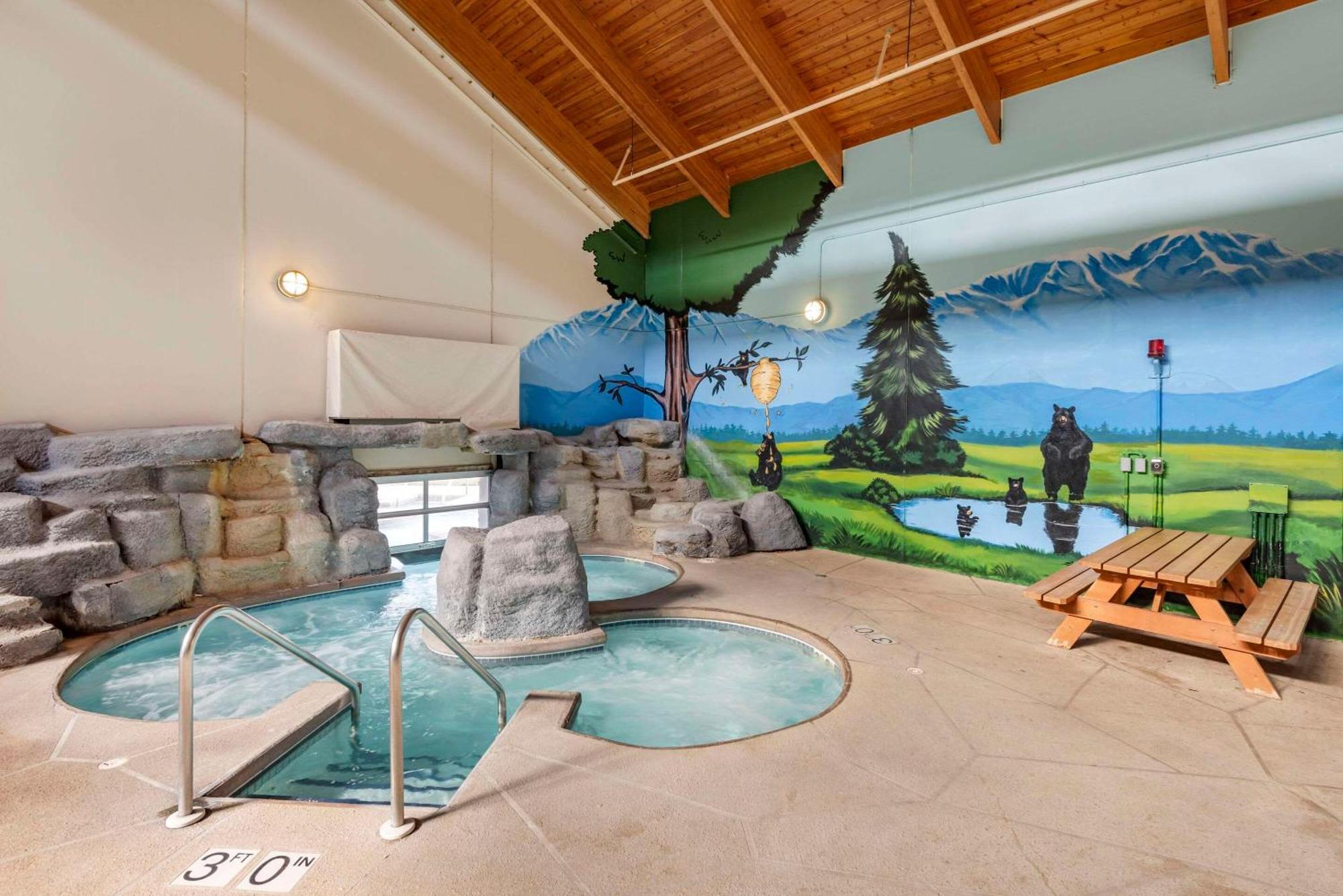Three Bears Resort Waterpark Near Tomah Ascend Collection Warrens 外观 照片