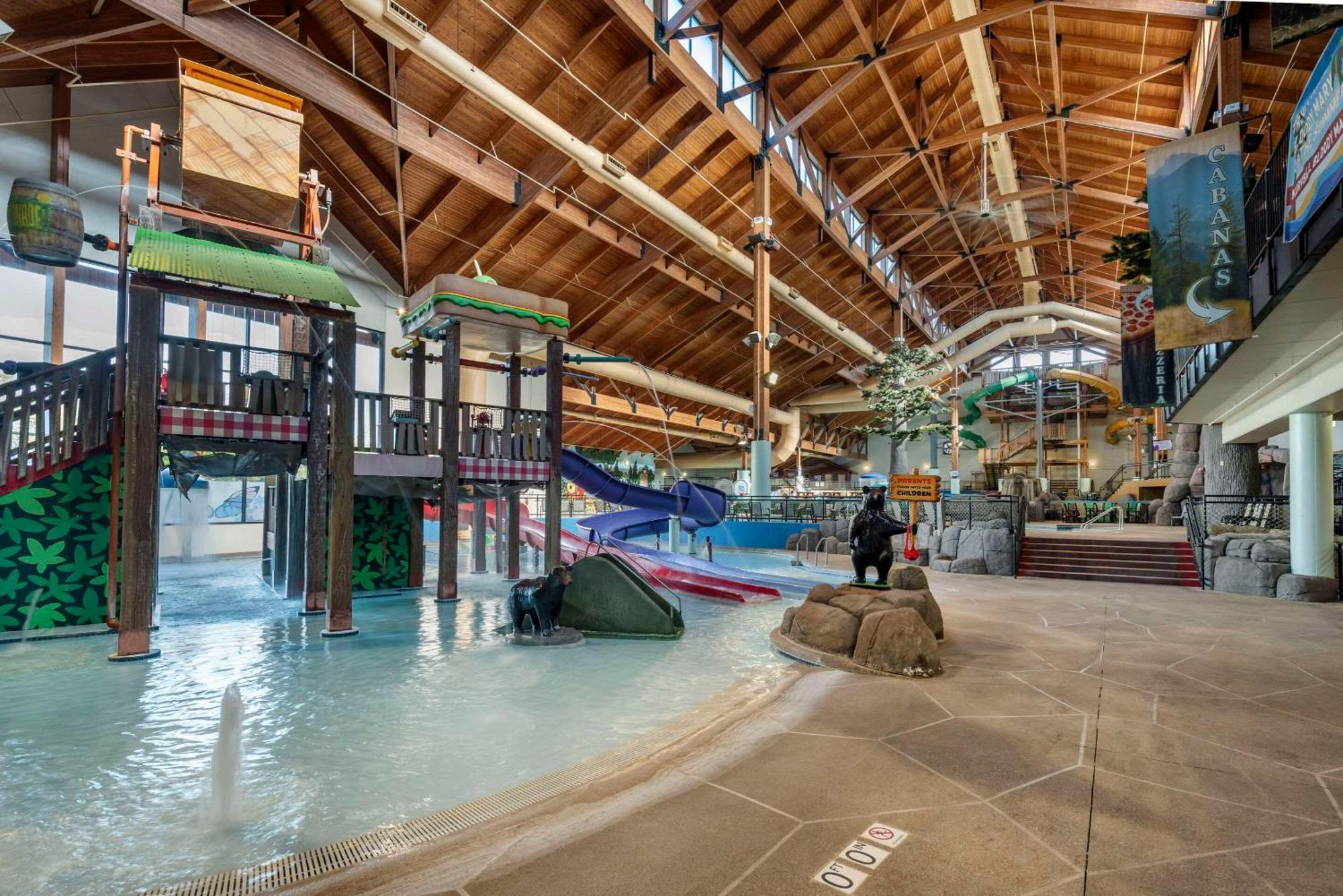 Three Bears Resort Waterpark Near Tomah Ascend Collection Warrens 外观 照片