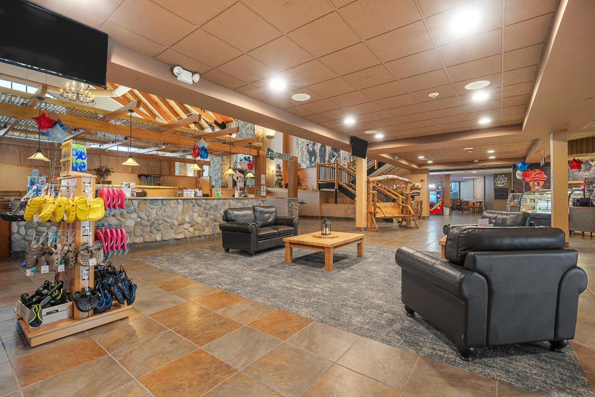 Three Bears Resort Waterpark Near Tomah Ascend Collection Warrens 外观 照片